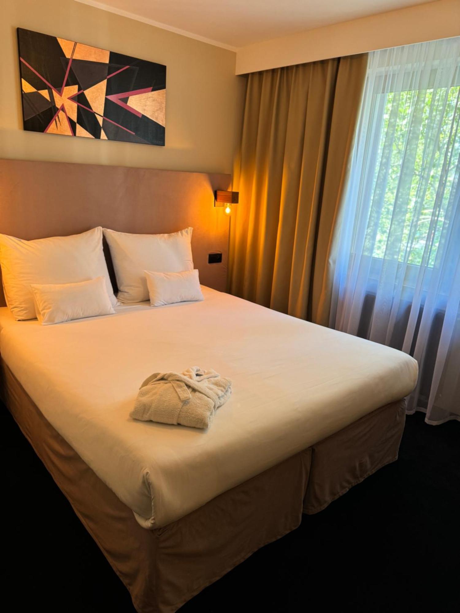 Amber Blue Wellness & Spa (Adults Only) カルビア エクステリア 写真